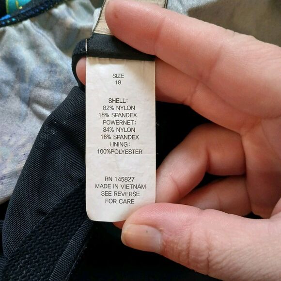 Great Lengths Size 18 One Piece Swimsuit Colorful Abstract Swimwear - Picture 5 of 5